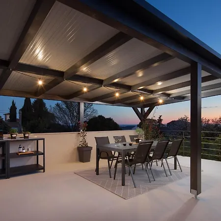 Ella Holiday home *